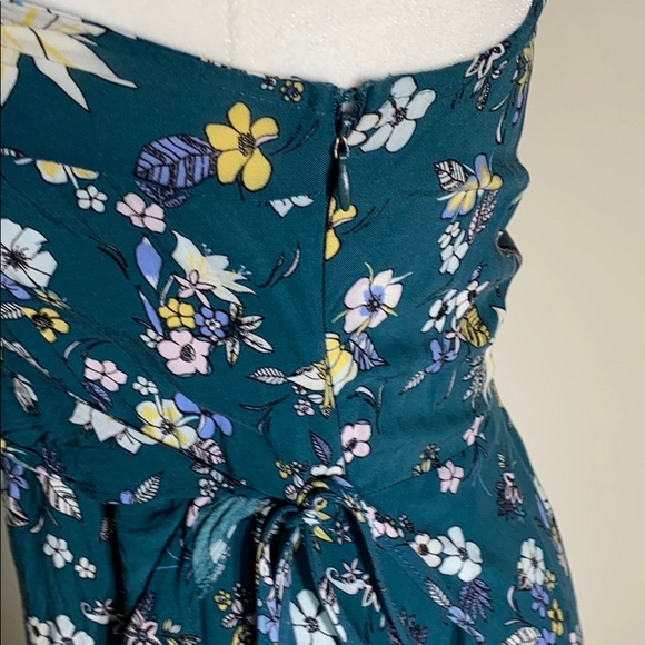 Mossimo Spring/Summer Dress. - Picture 9 of 11